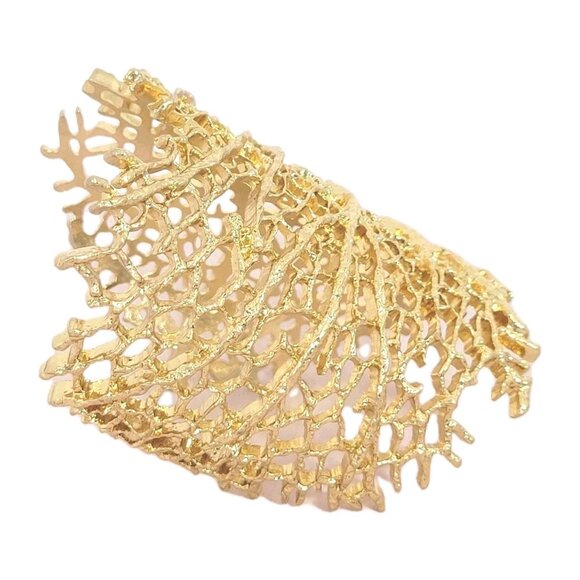 Golden Coral leaf bracelet stunning piece 3.5 inches long. Petite opening 1 inch - Picture 2 of 10